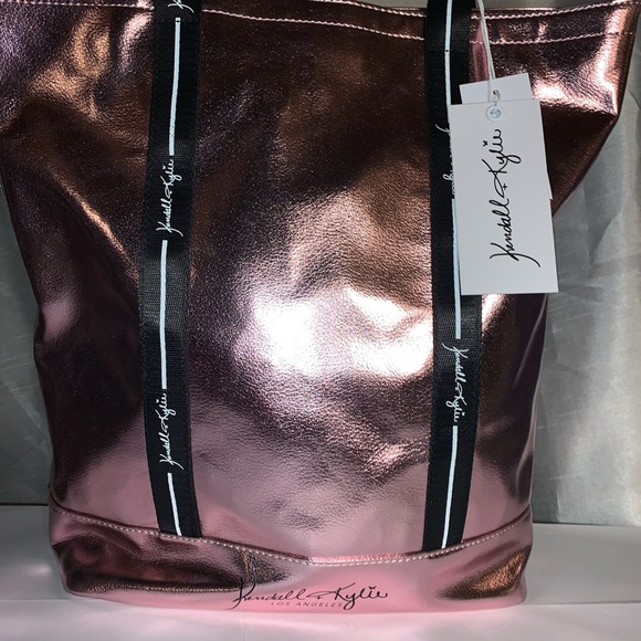 Kendall and Kylie large metallic pink tote bag - Picture 8 of 8